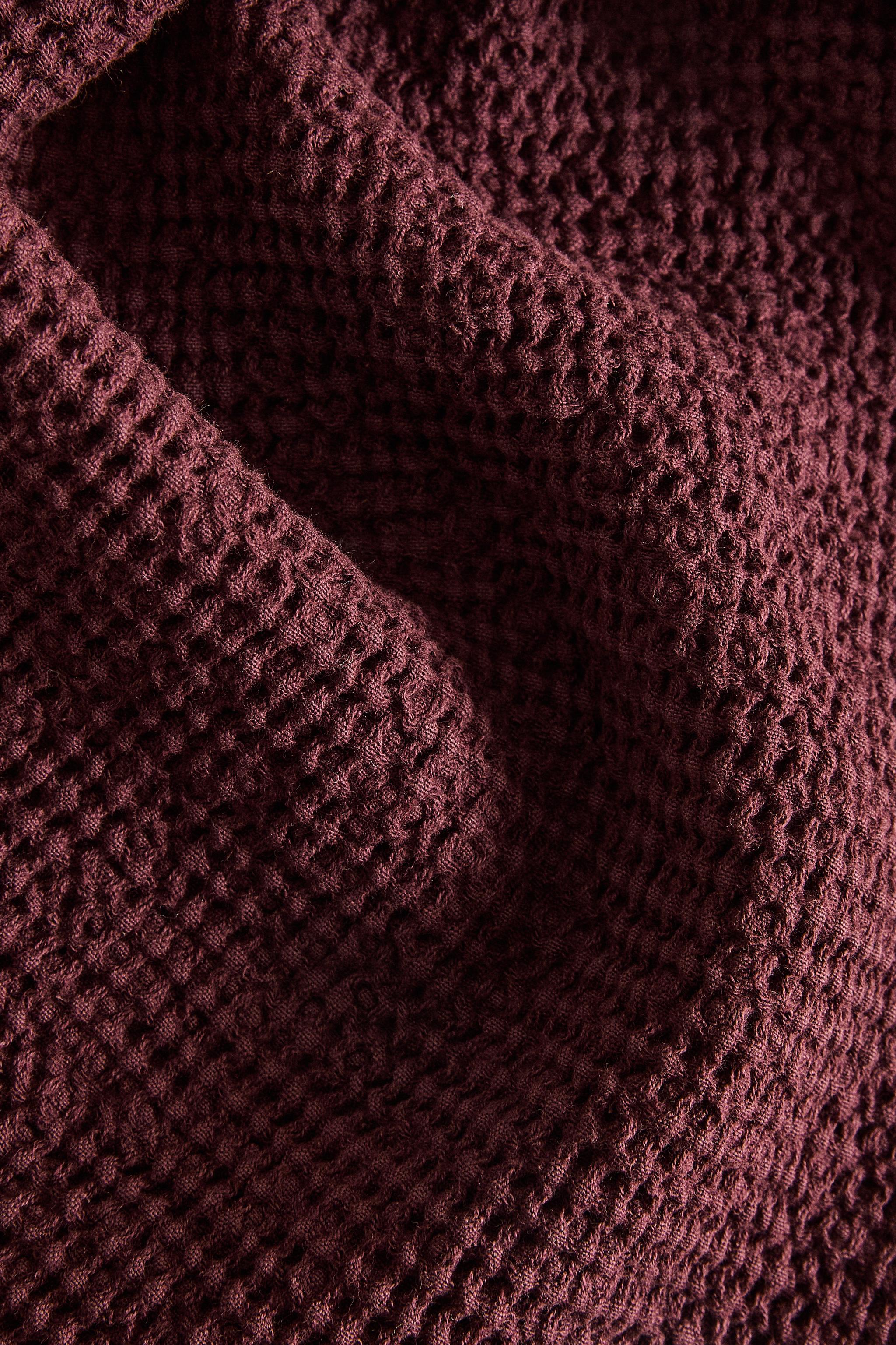 MINI WAFFLE-KNIT BATH TOWEL